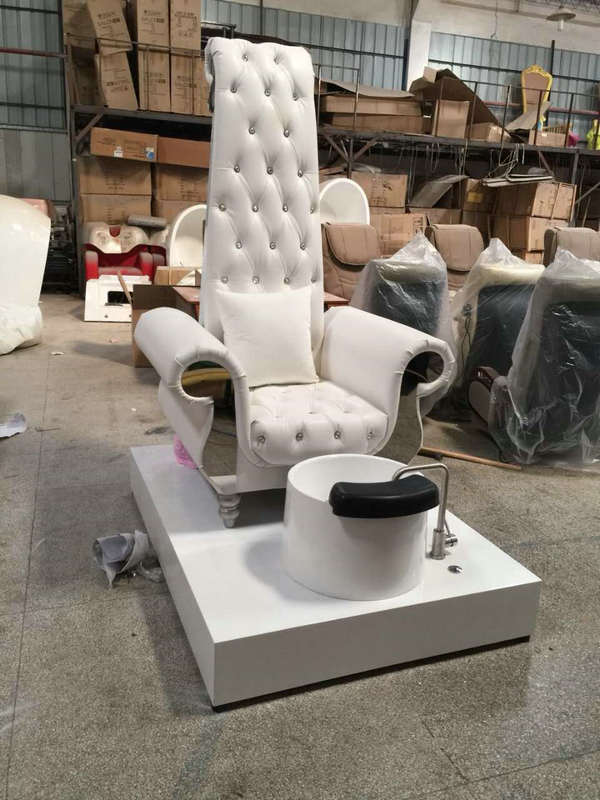 White King Queen throne station spa pedicure chair with basin